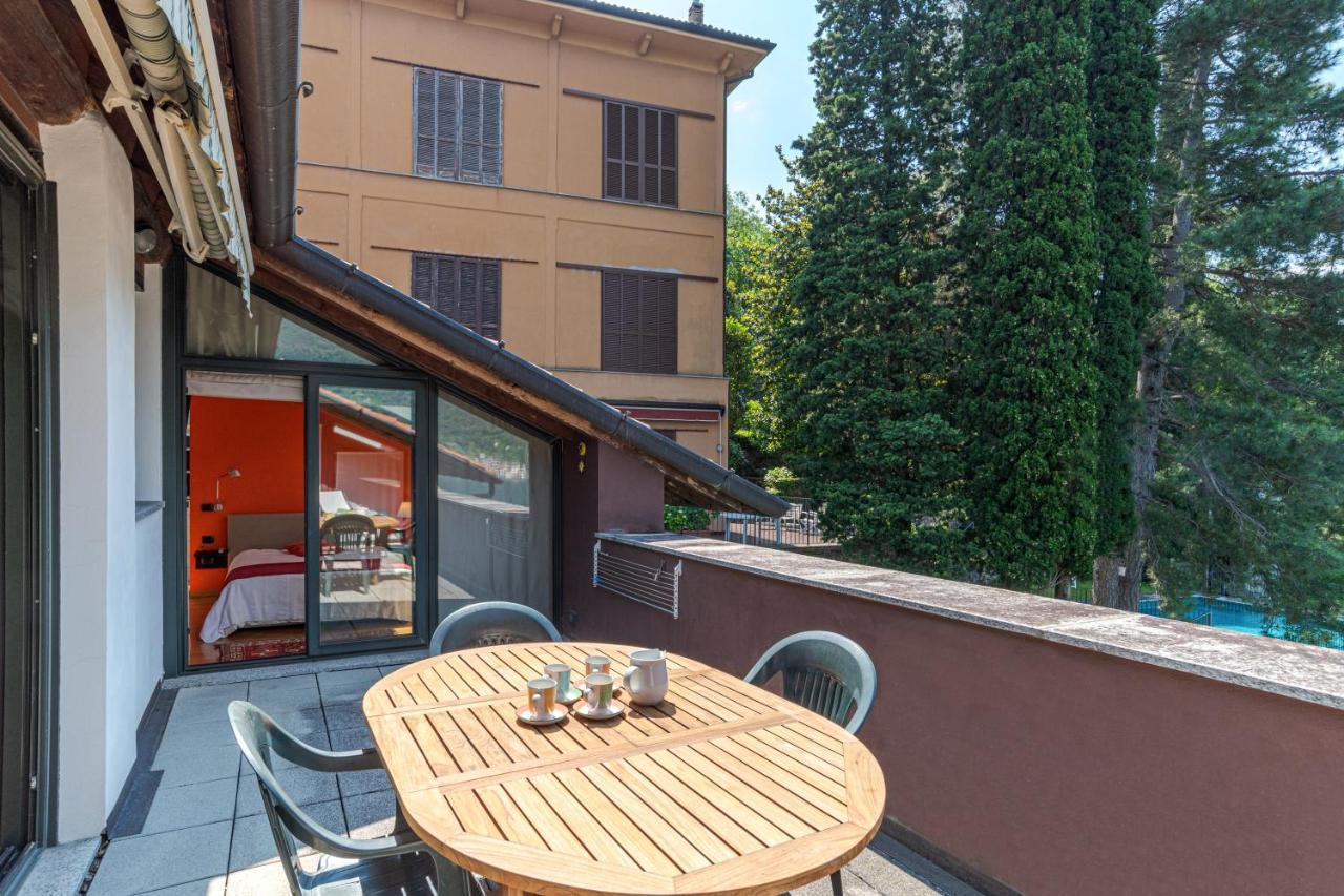 Apt With Terrace And Shared Pool! Lake View! Apartamento Nesso Exterior foto